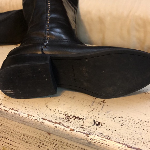 Black boot - Picture 3 of 4